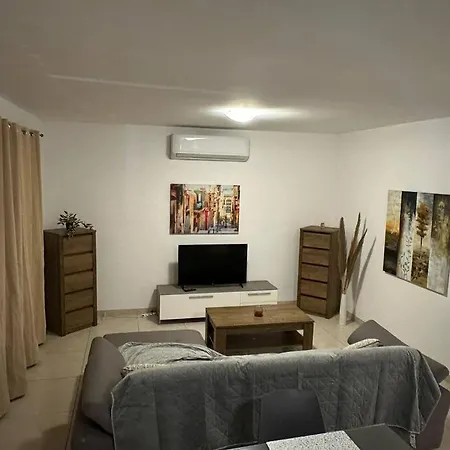 Beautiful Penthouse St Julian's San Giuliano