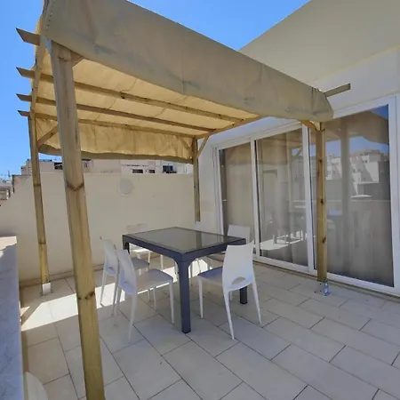 Beautiful Penthouse St Julian's *