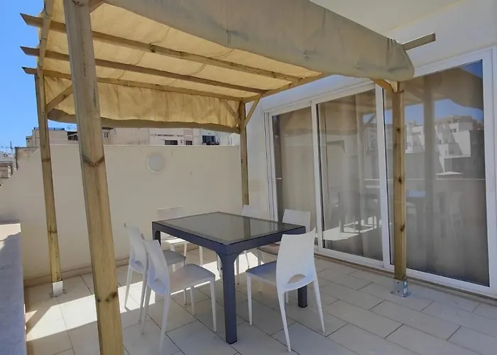 Beautiful Penthouse St Julian's *